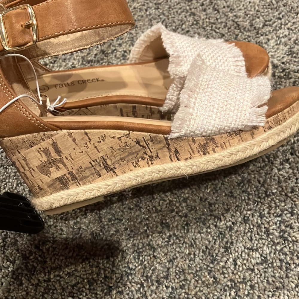 NWT Falls Creek CORK NATURAL sandał Big Girls Size 2